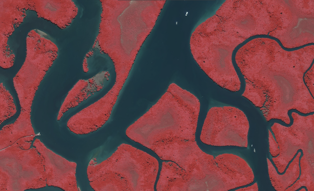 Circular aerial view of Cairns